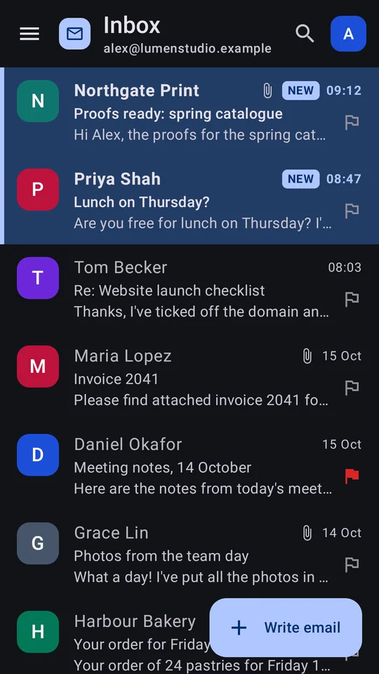 ViviMail Android inbox in dark mode